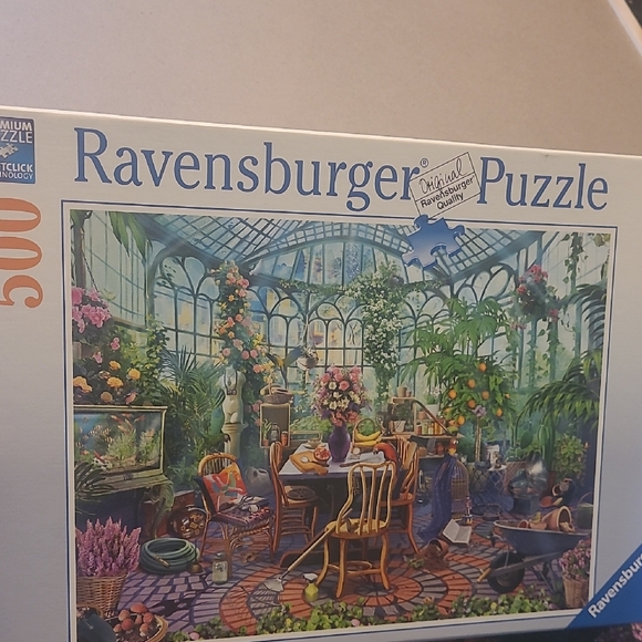Ravensburger In The Greenhouse Jigsaw Puzzle 500 Pieces - Picture 1 of 3